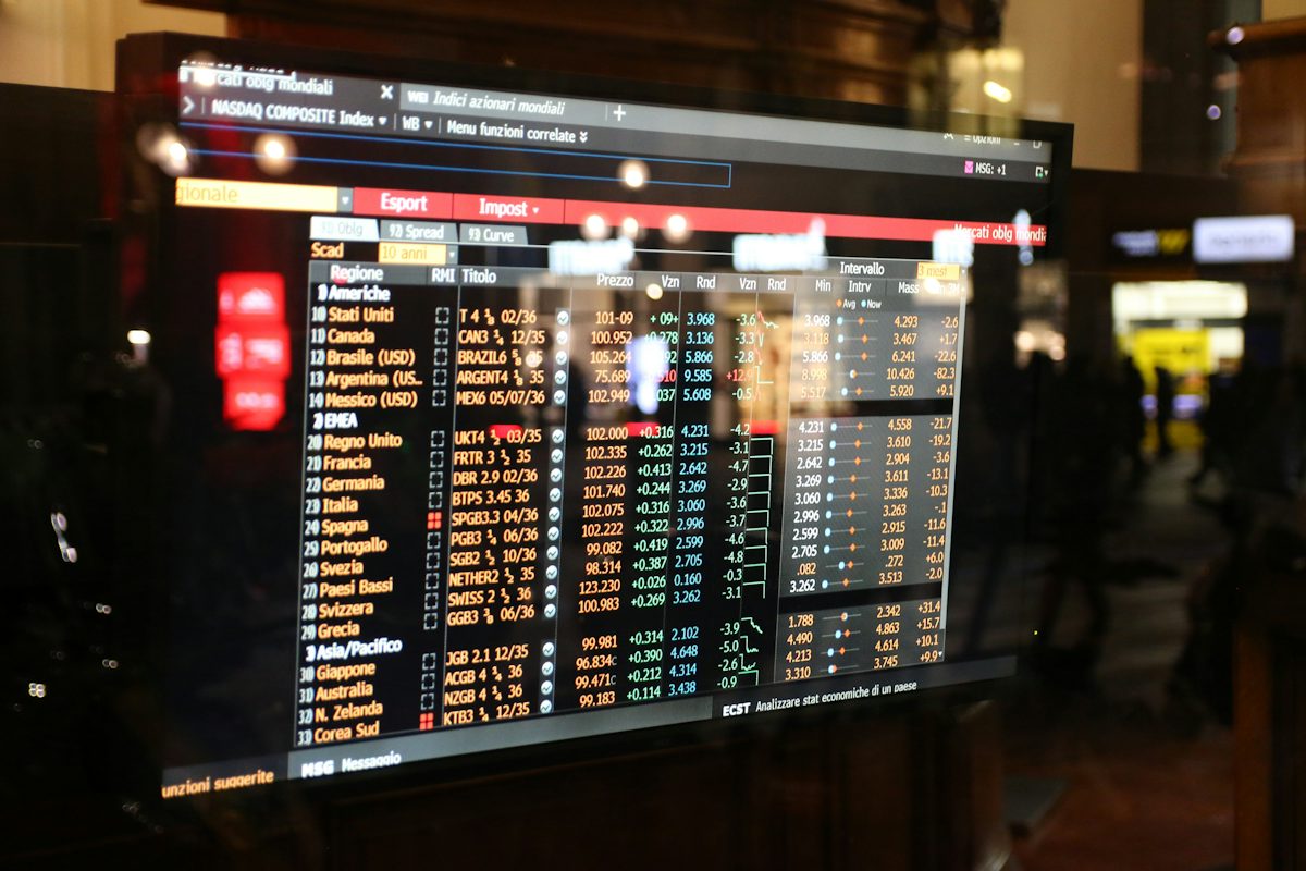 Stock market trading screen showing Sensex Nifty live charts today